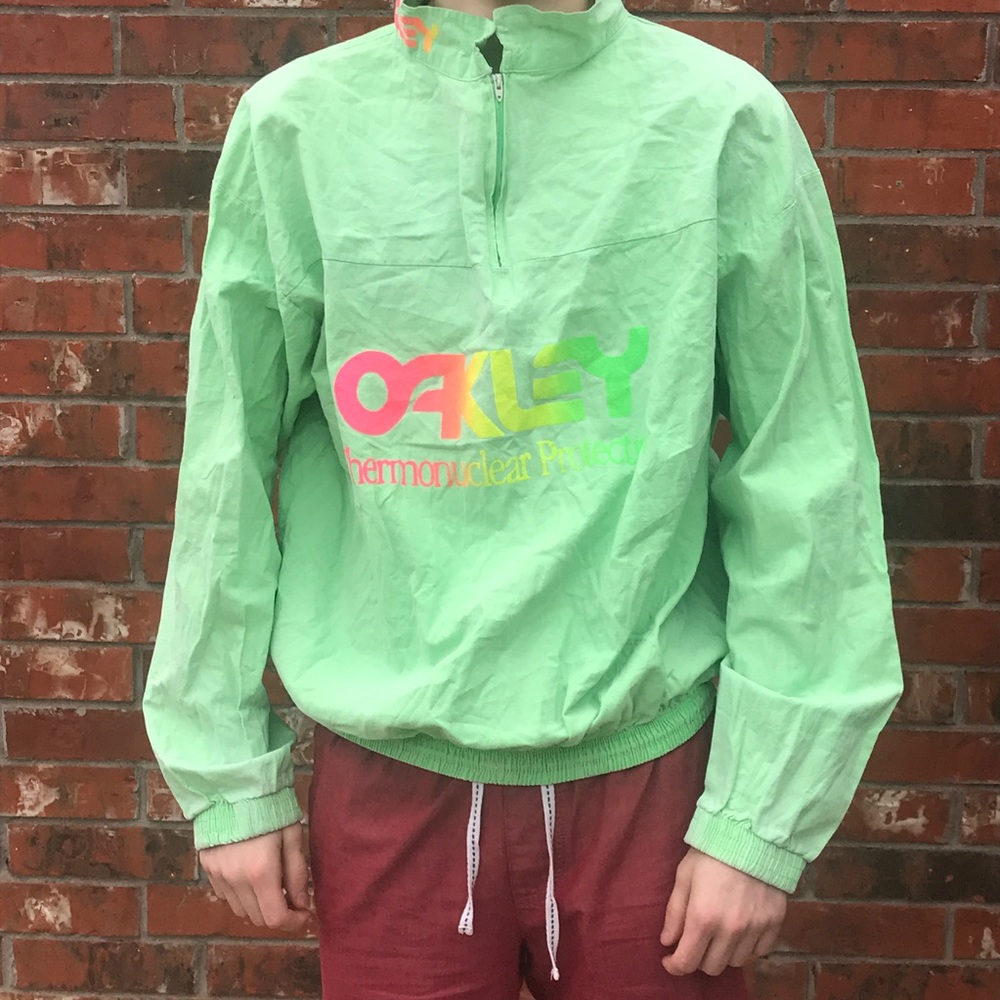 Oakley pullover